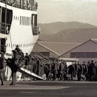 JLA je Slovenijo zapustila jeseni 1991 prek koprskega pristanišča.
