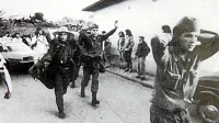 Vojaki JLA v Rožni Dolini so se predali po začetni solo akciji Draga 
Kosmača.