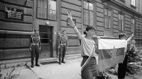 Protest pred vojaškim sodiščem na  Roški ulici v Ljubljani  