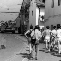 Lokev 26. junij 1991: tanki JLA iz Pivke na poti v Lipico 