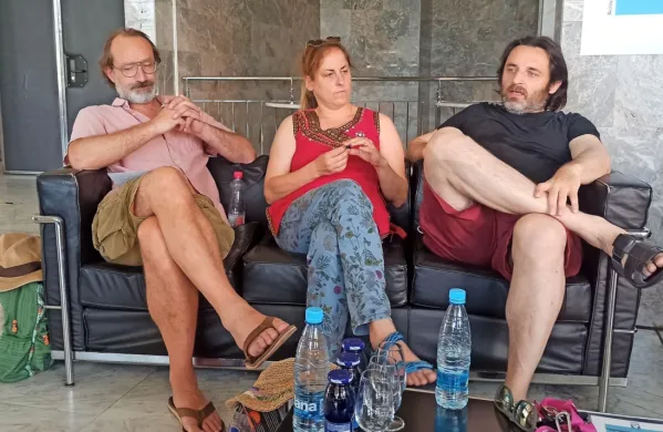 Blaž Valič, Renata Vidič in Gorazd Jakomini (z leve) so ustvarili 
avtorski projekt Čakam.  