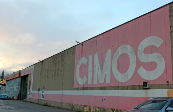 V Cimosovi tovarni v Senožečah dodatno zaposlujejo, saj  naročila 
naraščajo in tudi napovedi za prihodnje mesece so spodbudne.