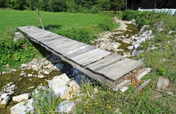 Na SAZU svarijo pred premalo premišljenimi posegi, kakršen bi 
lahko bil zajezitev Suhorice za vodooskrbo Istre.