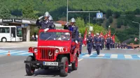 Motoriziran del parade, ki je skupno štel 33 vozil, so začeli pred 
gasilskim domom, sklenili pa v središču Tolmina. 