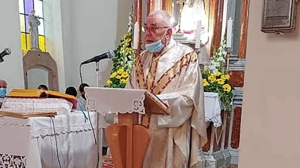 Župnik v Podgrajah Peter Pipan je v nedeljo obhajal zlato mašo. Po 
tem je odšel na zaslužen dopust.