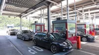 Največ potnikov  s ponarejenimi covid potrdili so  policisti odkrili 
na mejnem prehodu Dragonja.  