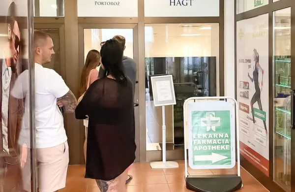 Največ  ljudi pride v Covid točko hotelov Lifeclass med 9. in 11. uro, 
ko  so testi najcenejši. 