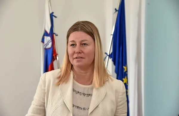 Tanja Mljač je s tem tednom uradno zapustila slovenski konzulat v 
Trstu.