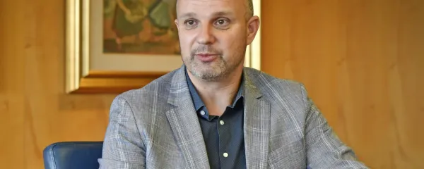 “Industrijski sektor po vsem svetu se močno krepi, ker se krepi 
povpraševanje gospodinjstev in držav zaradi novih naložb,” poudarja Aleš Cantarutti.