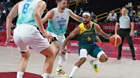 V  avstralski ekipi je prednjačil Patty Mills, ki je dosegel kar 42 
točk.