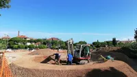 Prvi obrisi zasnove izolskega koloparka so že vidni. Šlo bo za 
klasični pumptrack poligon, ki ga uporabljajo tako petletniki kot 
petdesetletniki in starejši, pravijo poznavalci.  