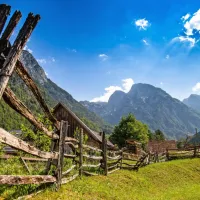  Tudi ograje so slikovita zanimivost v Trenti in okolici.