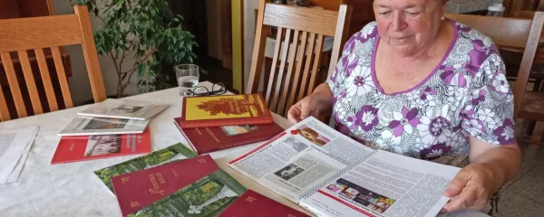 Irena Margon je ponosna na bogato društveno kroniko in kar devet publikacij, ki so jih v društvu Lipa izdali v zadnjih 25 letih.