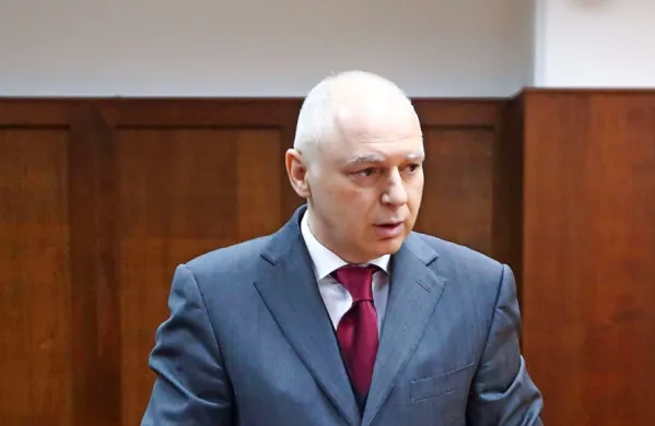Bo Intereuropa stopila korak nazaj in z umikom tožbe razbremenila Andreja Lovšina in njegovo upravo? 

