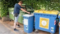 V Komunali pravijo, da Izolani vsako leto bolj ločujejo odpadke in 
da delež ločenih  zdaj znaša že dobrih 60 odstotkov.   