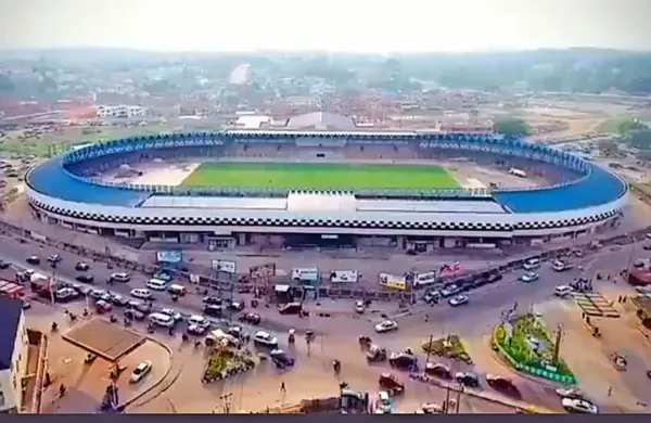 Pogled na prenovljen (na fotografiji sicer še nedokončan) Lekan 
IbadanSalami Stadium, kot je uradno ime objekta.