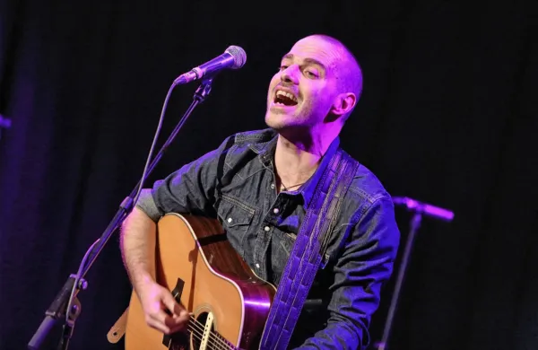 Jutrišnji koncert Rudija Bučarja  z Bando  v izolskem Arrigoniju je že 
razprodan.