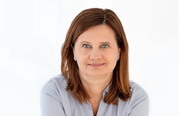 Po romanih, umeščenih v Italijo in Slovenijo, Mojca Širok napoveduje še tretji del trilogije Rim - Ljubljana - Bruselj.