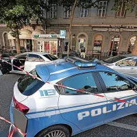 Divje nasilje in streljanje prekinilo tržaško sobotno rutino