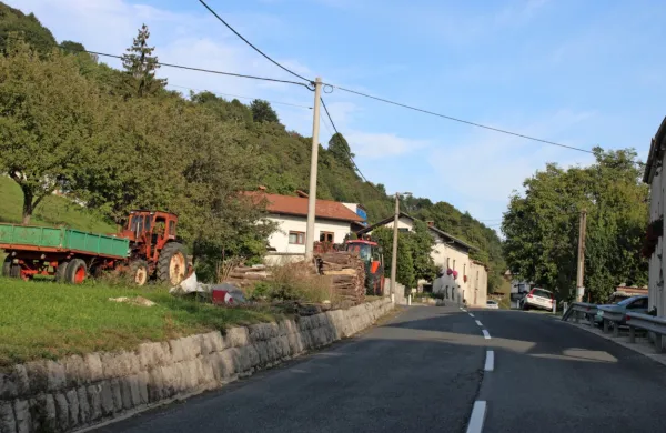 Novi cevovod bo vodo iz vodovoda Gora skozi Višnje pripeljal do 
Podkraja in v Belo. 