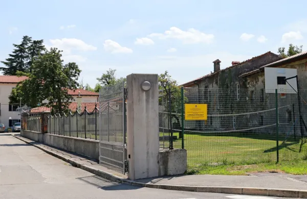 Novogoriški oddelek koprskega zapora je trenutno 116-odstotno 
zaseden.