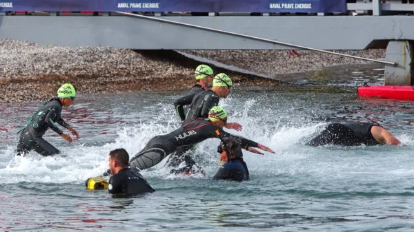 Triatlon bo v nedeljo ob 9. uri odprla plavalna preizkušnja.
