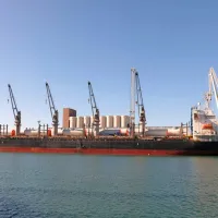 Po elisah iz Luke potujejo še stolpi za vetrnice