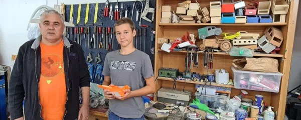 Branka Miklavca veseli, ko vidi, da njegovo  predajanje znanja 
obrodi sadove.