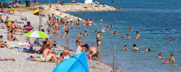 Med najbolje sprejetimi turističnimi projekti ob morju je nova 
plaža med Semedelo in Žusterno.