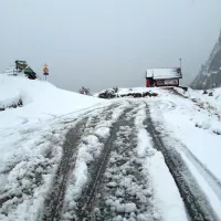  Celoletno prevoznost čez Vršič, ki je pozimi bolj zaprt kot odprt, bi 
zagotovil le predor, trdijo strokovnjaki. Država idejo spet oživlja. 