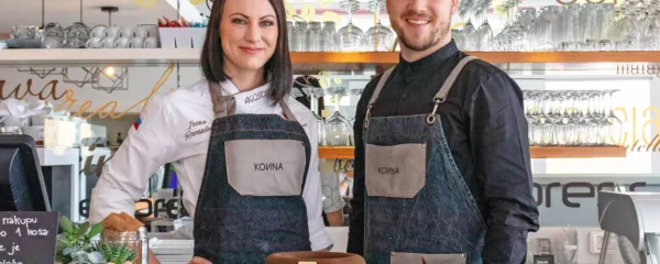  Irena Rovanšek in Vito Zavrtanik sta nadvse predana delu v 
slaščičarni, ki je zadnje leto in pol njun takorekoč prvi dom.