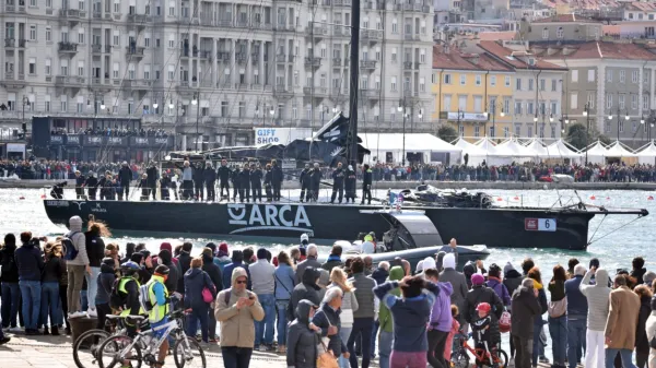Tržačani do zadovoljni: primat Barkolane si bo leto dni lastila 
njihova Arca. 