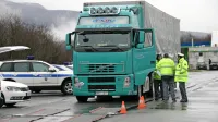 V nadzoru so odkrili tri pretežke tovornjake in kar osem tehnično 
pomanjkljivih tovornjakov.