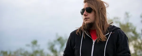 Aljaž Novak je nova generacija mladih, ki zna združiti vsa 
nasprotja Istre v harmonično celoto in v upoštevanju sočloveka.