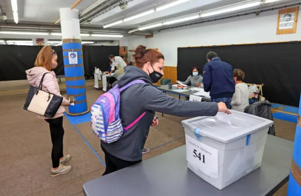 Referendum v MO Koper je potekal 10. oktobra, po njem pa je 
agencija Ninamedia opravila telefonsko javnomnenjsko raziskavo.