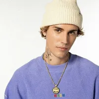 Justin Bieber je nominiran kar osemkrat. 