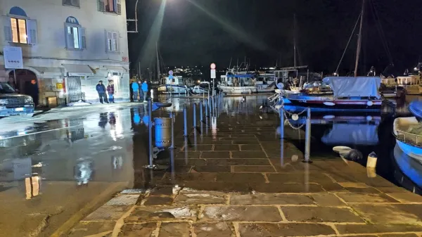 V Izoli je poplavilo mandrač