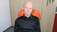 Predstojnik centra za fizikalne meritve pri ZVD, dr. Gregor 
Omahen, pozna vse pasti  z radonom povzročenega ionizirajočega 
sevanja in težko razume, zakaj podjetja ignorirajo zakonito obvezo 
za merjenje tega plina.