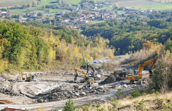 Projekt odlaganja komposta na območje  Slanega blata ni dobil  
zelene luči agencije za okolje.  