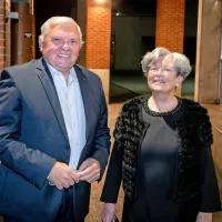 Nekdanji župan Mirko Brulc in soproga Gabrijela sta   redna obiskovalca 
novogoriškega gledališča.  