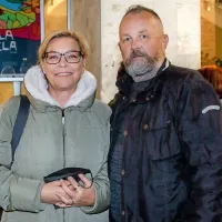 Neda R. Bric, vodja projekta bodoče evropske prestolnice kulture 
G0! 2025, si je predstavo ogledala v družbi soproga Matjaža Brica.
