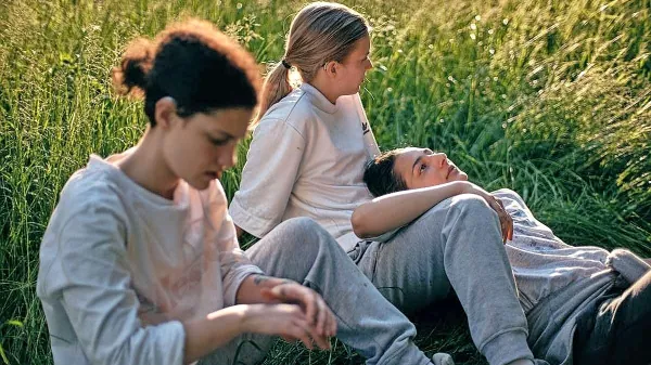 Prizor iz kratkega filma Sestre režiserke Katarine Rešek - Kukle   