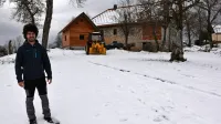 Kariero smučarja in elektroinženirja je zamenjal za kmetovanje
