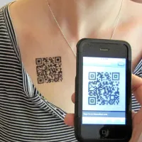 Na potrdilu o cepljenju, ki ga izda NIJZ, je bistvena tudi QR koda, 
ki služi  kot uradni dokaz, da oseba izpolnjuje PCT pogoje.  