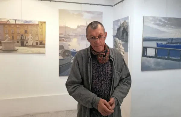 “Moje slike razkrivajo dušo narave,” pravi  Alexander Kruchan. Njegova dela so v Placu Izolanov  v Ljubljanski ulici na ogled do 18. decembra. 
