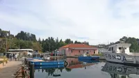Kmalu bo na voljo evropski denar, namenjen prenovi ribiških 
pristanišč. Da to na rtu Seče potrebuje obnovo, se strinjajo 
mnogi. 