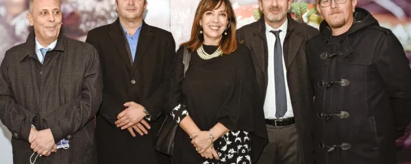 Na fotografiji  (z leve): veleposlanik Carlo Campanile,  direktor KZ 
Agraria Nikola Šavle in direktorica ITA Ljubljana  Serenella Marzoli, 
generalni konzul Italije v Kopru Giovanni Coviello in predsednik 
zadruge Luka Parovel.