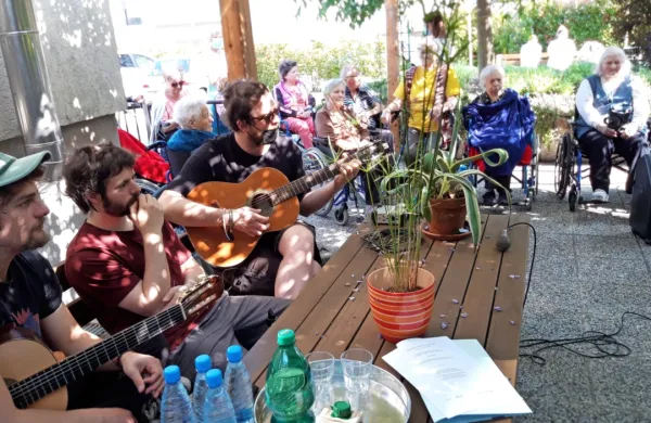 Utrinek z enega od srečanj, na katerih se je rojeval projekt 
BetON7