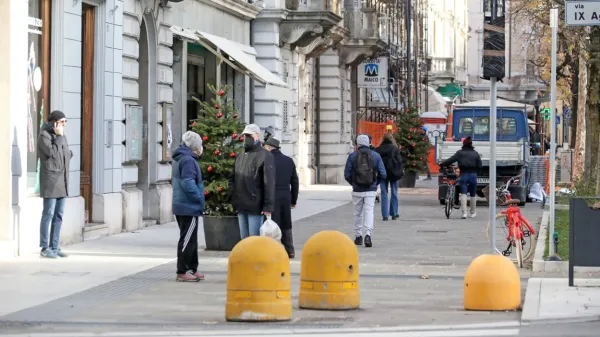 Pri obisku Italije ne gre pozabiti  na to, da so tam maske obvezne 
tudi na prostem.