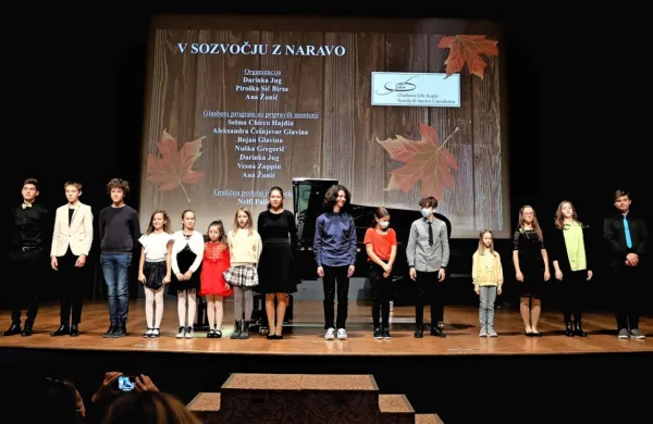 Mladi glasbeniki so projekt V sozvočju z naravo ... predstavili na 
20. Klavirskih dnevih v Portorožu. 